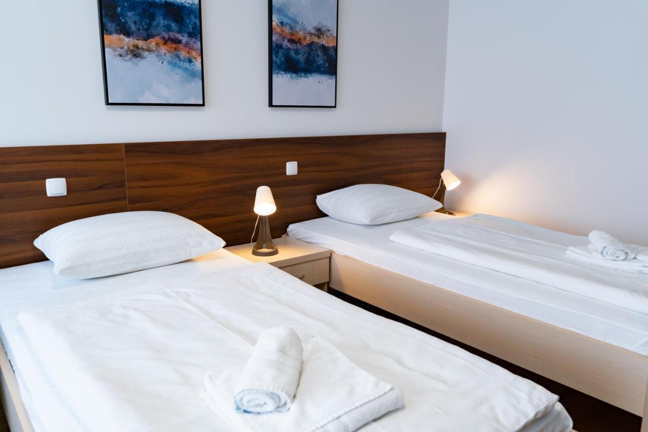 Artearia Hotel Bjelovar Esterno foto