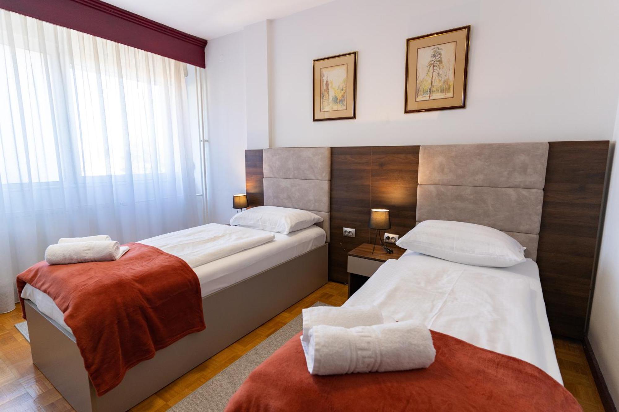Artearia Hotel Bjelovar Esterno foto