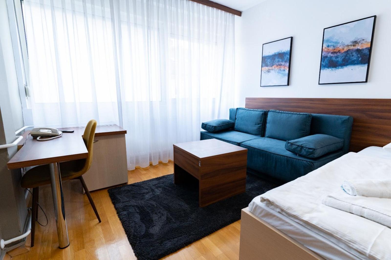 Artearia Hotel Bjelovar Esterno foto