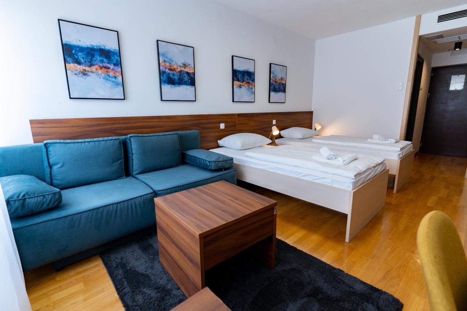 Artearia Hotel Bjelovar Esterno foto
