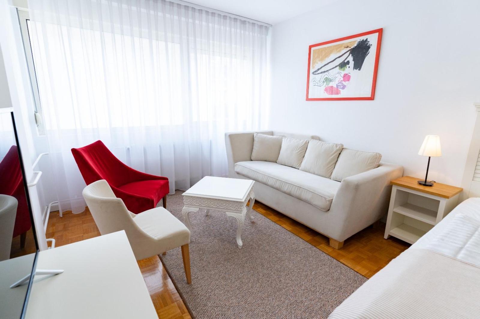 Artearia Hotel Bjelovar Esterno foto